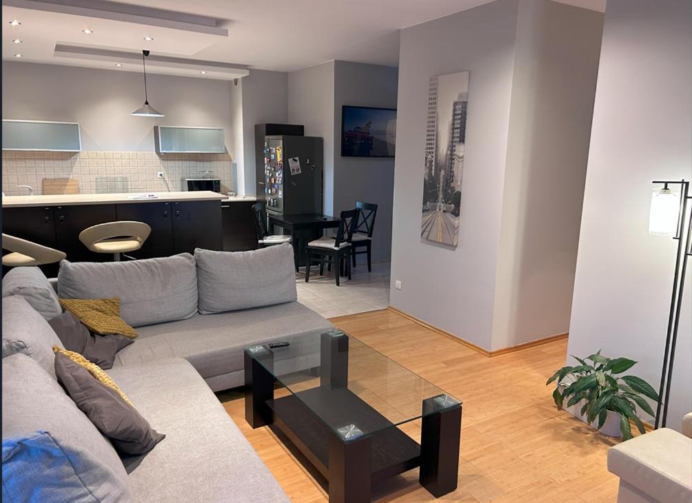 Apartament W Wesolej Varşovia Exterior foto